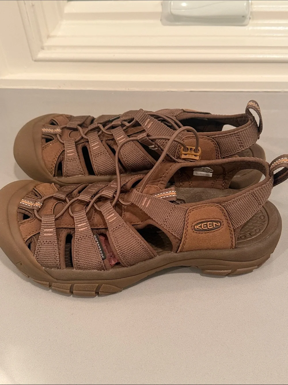 Keen Brown/Tan Closed-Toe Outdoor Sport Sandals